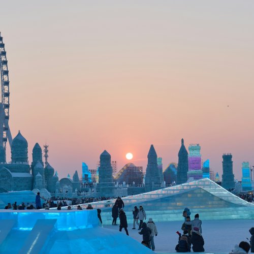 Фотография Харбинский ледовый и снежный парк (Ice and Snow World)