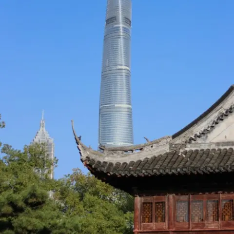 Империя и мегаполис — без перелёта