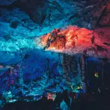 Пещера Рудого флейтового камня (Reed Flute Cave, Лудиянь) — Гуйлинь
