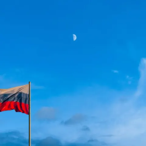 График работы в праздничные дни 21-23 февраля 2026