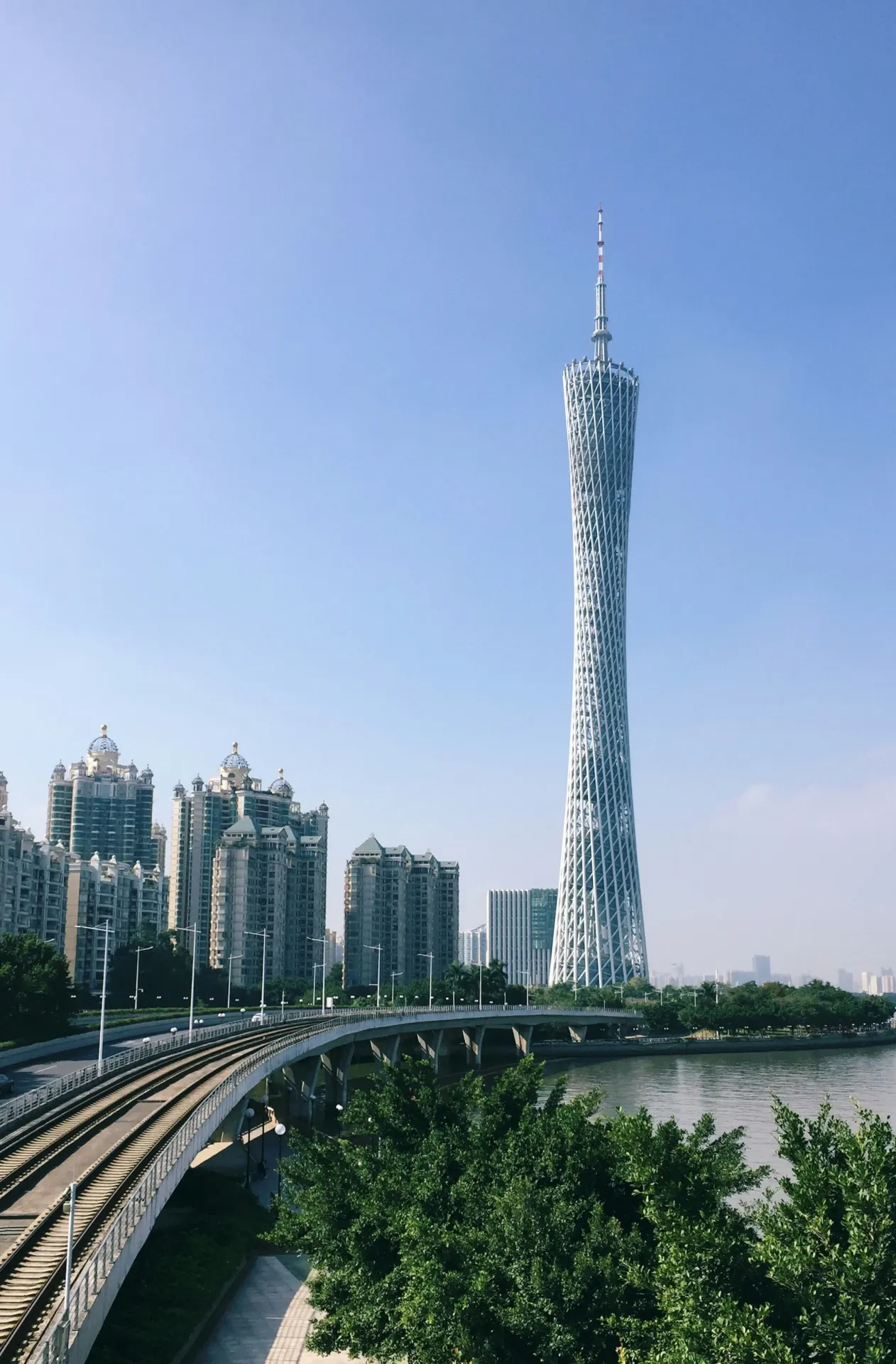 Кантонская башня (Canton Tower)